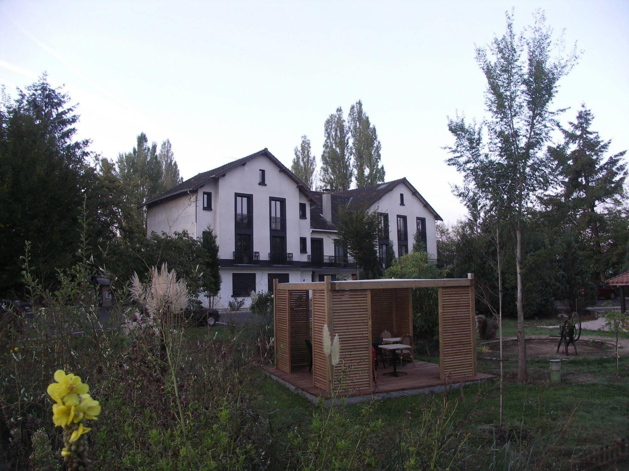 Logis - Hotel Restaurant La Mire 维耶尔宗 外观 照片